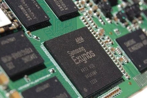 Samsung có thể sẽ mất ngôi vị là nhà cung cấp chất bán dẫn số một thế giới vào tay nhà sản xuất chip điện tử Intel. (Nguồn: theinquirer.net)