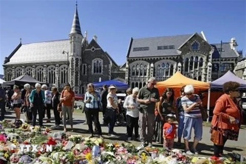 Tưởng niệm các nạn nhân vụ xả súng kinh hoàng ở Christchurch, New Zealand. (Nguồn: Kyodo/TTXVN)
