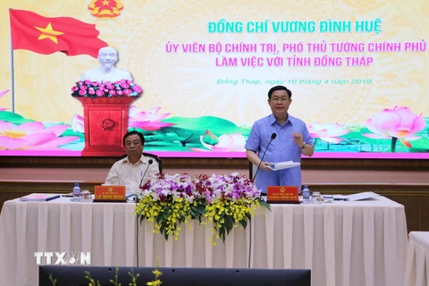 Phó Thủ tướng chính phủ Vương Đình Huệ phát biểu tại buổi làm việc với tỉnh Đồng Tháp. (Ảnh: Nguyễn Văn Trí/TTXVN)