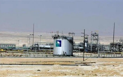 Một cơ sở khai thác dầu tại Dammam, cách thủ đô Riyadh của Saudi Arabia 450km về phía Đông. (Nguồn: AFP/TTXVN)