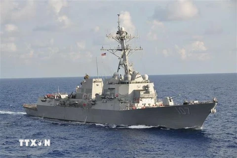 Tàu khu trục USS Gravely của Hải quân Mỹ tham gia cuộc tập trận đa quốc gia tại vùng biển Caribe. (Nguồn: AFP/TTXVN)