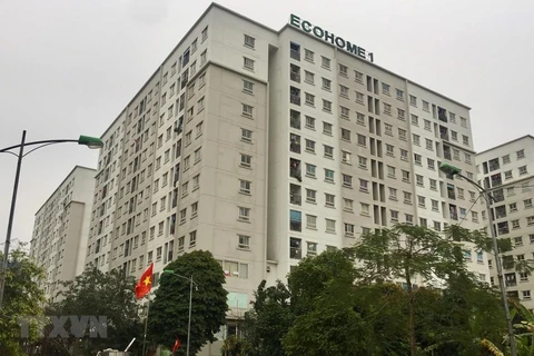 Một số trường hợp đã được xét duyệt mua nhà ở xã hội Ecohome 1 và Ecohome 2 nhưng vẫn nộp hồ sơ mua nhà ở xã hội Ecohome 3. (Ảnh: Nguyễn Thắng/TTXVN)