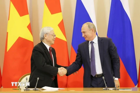 Tổng Bí thư, Chủ tịch nước Nguyễn Phú Trọng và Tổng thống Nga Vladimir Putin. (Ảnh: Trí Dũng/TTXVN)