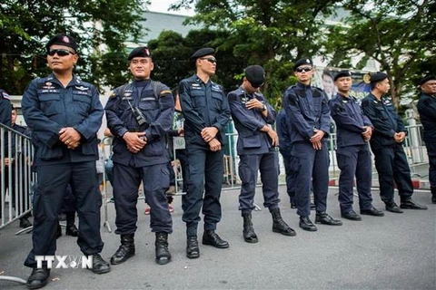 Cảnh sát Thái Lan được triển khai tại thủ đô Bangkok. (Nguồn: AFP/TTXVN)