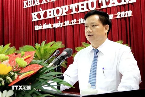 Ông Nguyễn Khắc Thận phát biểu tại Kỳ họp thứ 8, Hội đồng Nhân dân tỉnh Thái Bình khóa XVI. (Ảnh: Thế Duyệt/TTXVN)