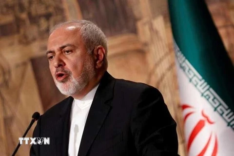 Ngoại trưởng Iran Mohammad Javad Zarif phát biểu tại một cuộc họp báo ở Tehran. (Ảnh: IRNA/TTXVN)