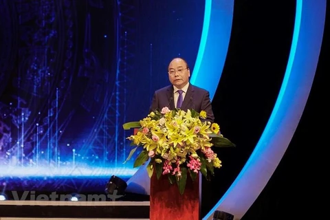 Thủ tướng Chính phủ Nguyễn Xuân Phúc tham dự buổi lễ và phát biểu chỉ đạo. (Ảnh: Minh Hiếu/Vietnam+) 
