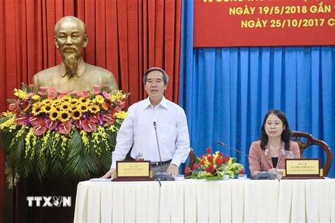 Trưởng Ban Kinh tế Trung ương Nguyễn Văn Bình phát biểu tại buổi làm việc. (Ảnh: Thanh Sang/TTXVN)