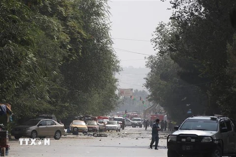 Hiện trường vụ nổ ở Kabul, Afghanistan. (Ảnh: THX/TTXVN)