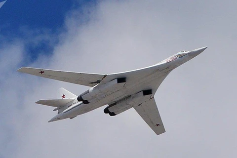 Máy bay ném bom chiến lược siêu thanh Tu-160M2. (Nguồn: Sputnik)