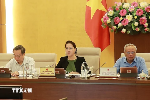 Chủ tịch Quốc hội Nguyễn Thị Kim Ngân phát biểu về dự án Luật Hòa giải, đối thoại tại Tòa án. (Ảnh: Lâm Khánh/TTXVN)