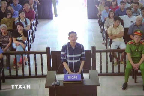 Bị cáo Trấn Đình Sang tại phiên xét xử. (Ảnh: Tuấn Anh/TTXVN)