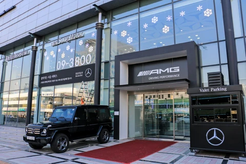 Một đại lý Mercedes-Benz tại Hàn Quốc. (Nguồn: nikkei.com)