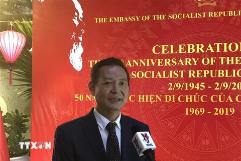 Đại sứ Việt Nam tại Ai Cập Trần Thành Công trả lời phỏng vấn phóng viên Thông tấn xã Việt Nam. (Ảnh: Việt Khoa/TTXVN)
