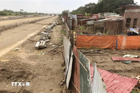 Hiện trường khu vực đất trên địa bàn phường Thành Tô, quận Hải An, thành phố Hải Phòng bị lấn chiến trái phép. (Ảnh: An Đăng/TTVXN)