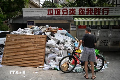 Bãi rác thải tại Thượng Hải, Trung Quốc. (Ảnh: AFP/TTXVN)