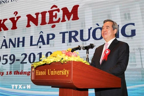 Trưởng Ban Kinh tế Trung ương Nguyễn Văn Bình phát biểu tại lễ kỷ niệm. (Ảnh: Thanh Tùng/TTXVN)