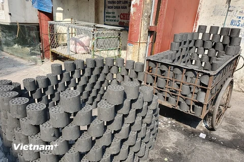 Bình quân mỗi ngày, Hà Nội tiêu thụ khoảng 528,2 tấn than. Ảnh minh họa. (Ảnh: Pv/Vietnam+)