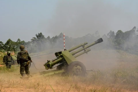 Binh sỹ Lực lượng Vũ trang Cộng hòa Dân chủ Congo phát động một cuộc tấn công chống lại phiến quân ADF vào tháng 10/2019. (Nguồn: AFP)