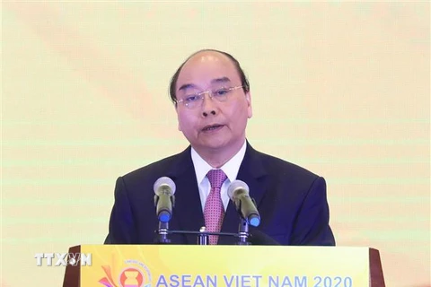 Thủ tướng Nguyễn Xuân Phúc, Chủ tịch ASEAN 2020, phát biểu tại buổi lễ. (Ảnh: Thống Nhất/TTXVN)
