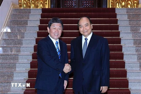 Thủ tướng Nguyễn Xuân Phúc tiếp Bộ trưởng Ngoại giao Nhật Bản Motegi Toshimitsu. (Ảnh: Thống Nhất/TTXVN)