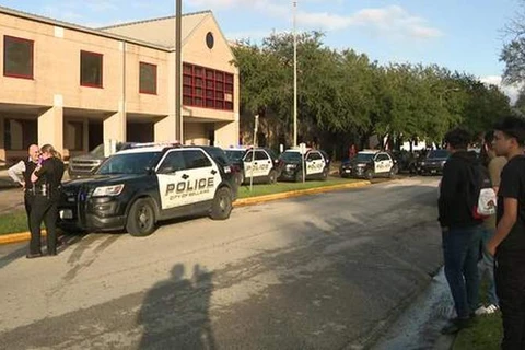 Trường Bellaire, nơi xảy ra vụ nổ súng. (Nguồn: click2houston.com)