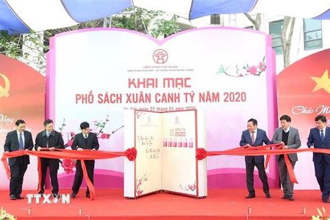 Nghi lễ khai mạc Phố sách Xuân Canh Tý 2020. (Ảnh: Nguyễn Thắng/TTXVN)