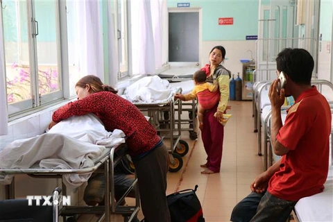 Hai nạn nhân tuy được cấp cứu tại Bệnh viện Đa khoa tỉnh Gia Lai nhưng đã tử vong do bị ngạt khí quá nặng. (Ảnh: Dư Toán/TTXVN)