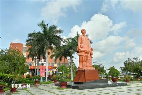 Bảo tàng Hồ Chí Minh chi nhánh Bình Thuận được xây dựng liền kề trường Dục Thanh vào năm 1983. (Ảnh: Nguyễn Thanh/TTXVN)