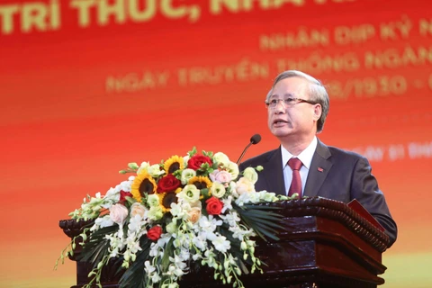 Ủy viên Bộ Chính trị, Thường trực Ban Bí thư Trần Quốc Vượng phát biểu tại hội nghị. (Ảnh: Thanh Tùng/TTXVN)