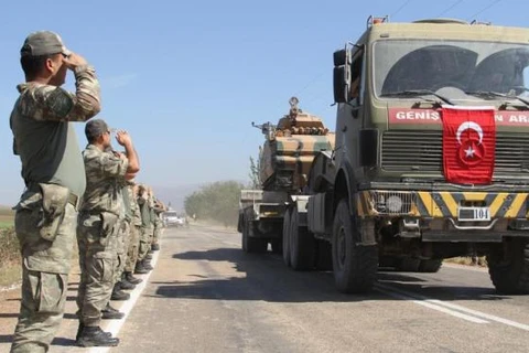 Binh sỹ và xe quân sự của Thổ Nhĩ Kỳ triển khai tại Libya. (Nguồn: see.news)