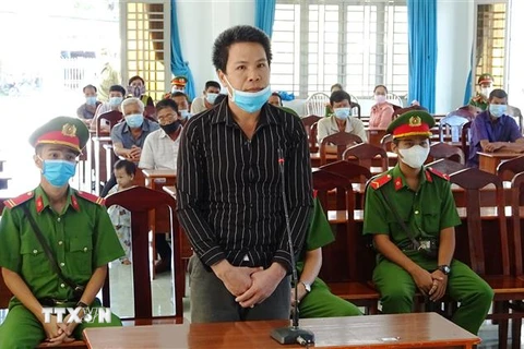 Bị cáo Nguyễn Công Yên tại phiên tòa. (Ảnh: Lê Đức Hoảnh/TTXVN)