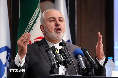 Ngoại trưởng Iran Mohammad Javad Zarif phát biểu tại Tehran. (Ảnh: AFP/TTXVN)