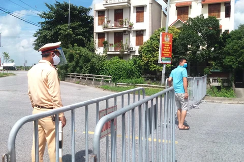 Các con đường, cửa ngõ ra vào thành phố Hải Dương được lập chốt kiểm soát từ 0 giờ ngày 14/8. (Nguồn: ncov.moh.gov.vn)