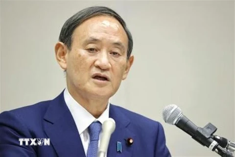 Chánh văn phòng Nội các Nhật Bản Yoshihide Suga phát biểu trong cuộc họp báo tại thủ đô Tokyo ngày 3/9. Ảnh: Kyodo/ TTXVN