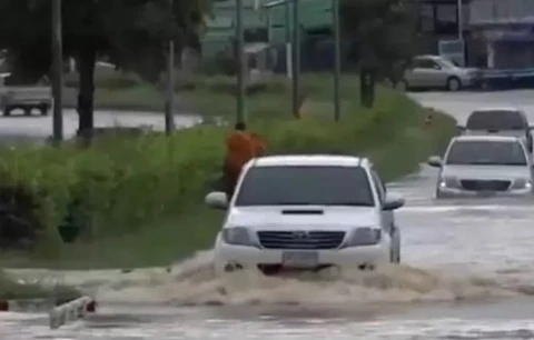 Bão Noul gây ngập lụt tại Thái Lan. (Nguồn: pattayamail.com)