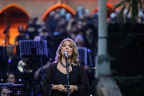 Buổi hòa nhạc tưởng nhớ các nạn nhân vụ nổ ở Beirut. (Nguồn: AFP)