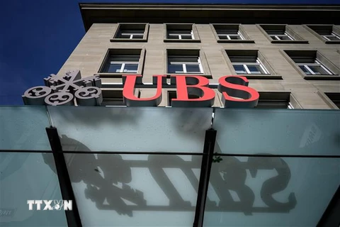 Trụ sở của Ngân hàng UBS ở Bern, Thụy Sĩ. (Ảnh: AFP/TTXVN)