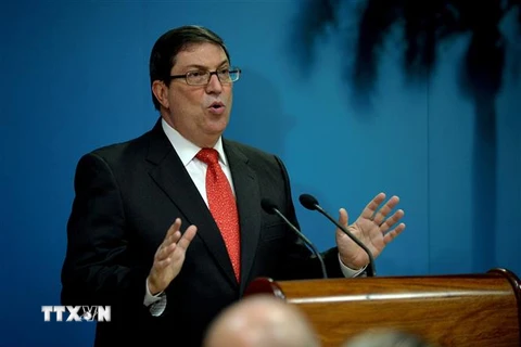 Bộ trưởng Ngoại giao Cuba Bruno Rodriguez phát biểu tại một cuộc họp báo ở La Habana. (Ảnh: AFP/TTXVN)