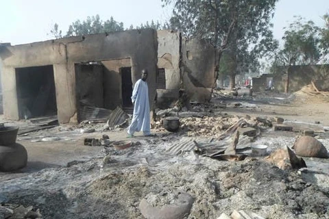 Một ngôi làng bị phiến quân Boko Haram tấn công. (Nguồn: AP)