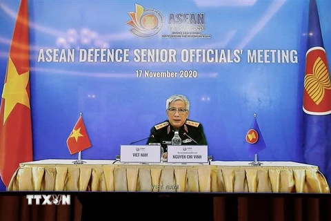 Thượng tướng Nguyễn Chí Vịnh, Thứ trưởng Bộ Quốc phòng, Trưởng ADSOM Việt Nam chủ trì hội nghị. (Ảnh: Dương Giang/TTXVN)