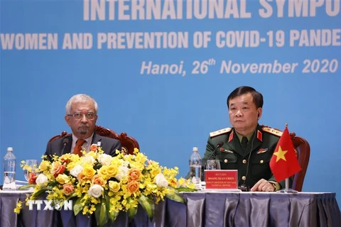 Thượng tướng Hoàng Xuân Chiến, Thứ trưởng Bộ Quốc phòng, phát biểu khai mạc hội nghị. (Ảnh: Dương Giang/TTXVN)