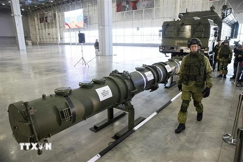 Một loại tên lửa hành trình của Nga tại Kubinka, ngoại ô Moskva. (Ảnh: AP/TTXVN)