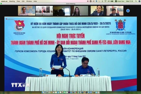 Chị Phan Thị Thanh Phương, Bí thư Thành đoàn, Chủ tịch Hội Sinh viên Việt Nam Thành phố Hồ Chí Minh phát biểu. (Ảnh: Hồng Quân/TTXVN)