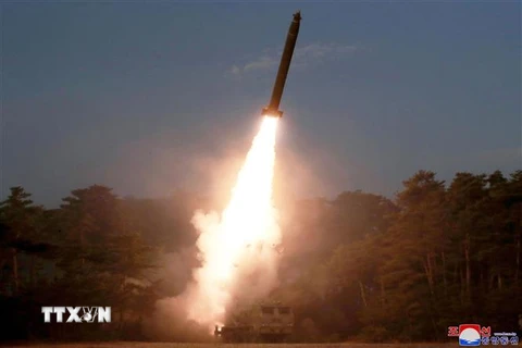 Vụ thử vũ khí tại địa điểm không xác định ở Triều Tiên ngày 9/3/2020. (Ảnh: AFP/TTXVN)