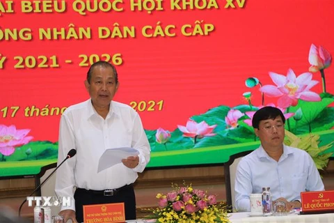 Phó Thủ tướng Thường trực Chính phủ, Phó Chủ tịch Hội đồng bầu cử Quốc gia Trương Hòa Bình phát biểu tại buổi làm việc. (Ảnh: Chương Đài/TTXVN)