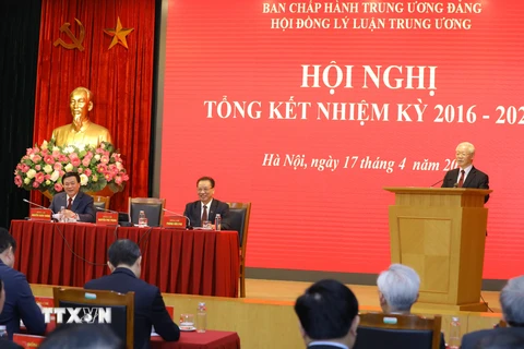 Tổng Bí thư Nguyễn Phú Trọng phát biểu chỉ đạo hội nghị. (Ảnh: Văn Điệp/TTXVN)