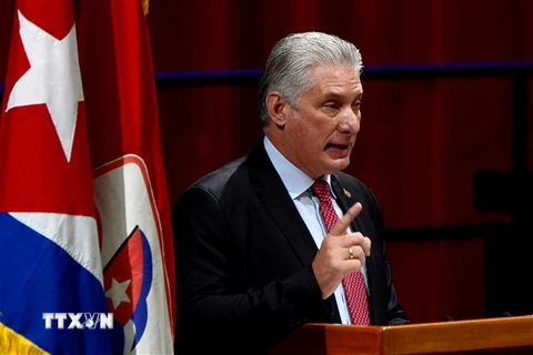 Tân Bí thư thứ nhất Ban Chấp hành Trung ương Đảng Cộng sản Cuba (PCC) Miguel Díaz-Canel Bermúdez phát biểu tại lễ bế mạc Đại hội lần thứ VIII của PCC. (Ảnh: AFP/TTXVN)