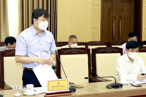 Phó Viện trưởng Viện Vệ sinh dịch tễ Trung ương Trần Như Dương phát biểu tại buổi làm việc. (Ảnh: Hoàng Hùng/TTXVN)