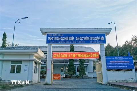 Trung tâm Giáo dục nghề nghiệp-Giáo dục thường xuyên quận Ô Môn là một trong ba cơ sở được sử dụng làm khu cách ly tập trung tại quận Ô Môn. (Ảnh: Thanh Liêm/TTXVN)